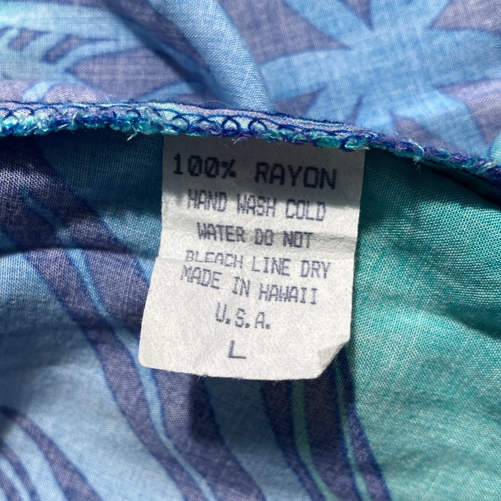 Hilo Hattie Hawaiian shirt - Picture 4 of 4